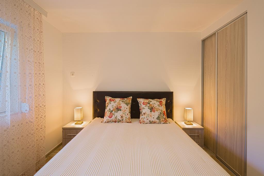 Apartment Mistovic كوتور المظهر الخارجي الصورة